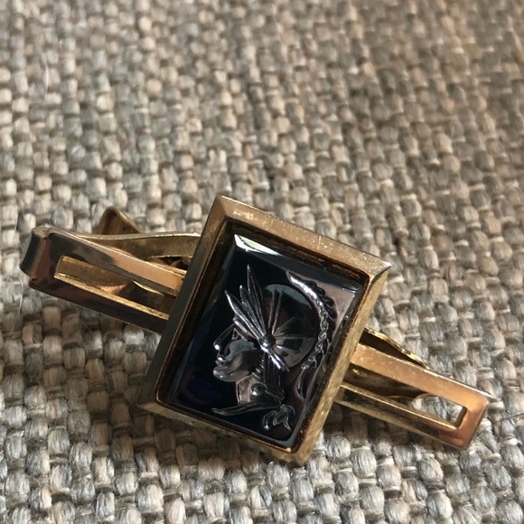 Roman Warrior Cufflinks and Tie Clip Set - Picture 2 of 7